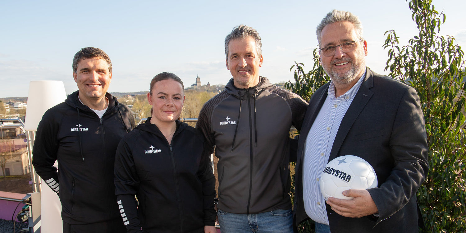 GEMEINSAM IN EINE SPANNENDE ZUKUNFT: VFR WARBEYEN & DERBYSTAR