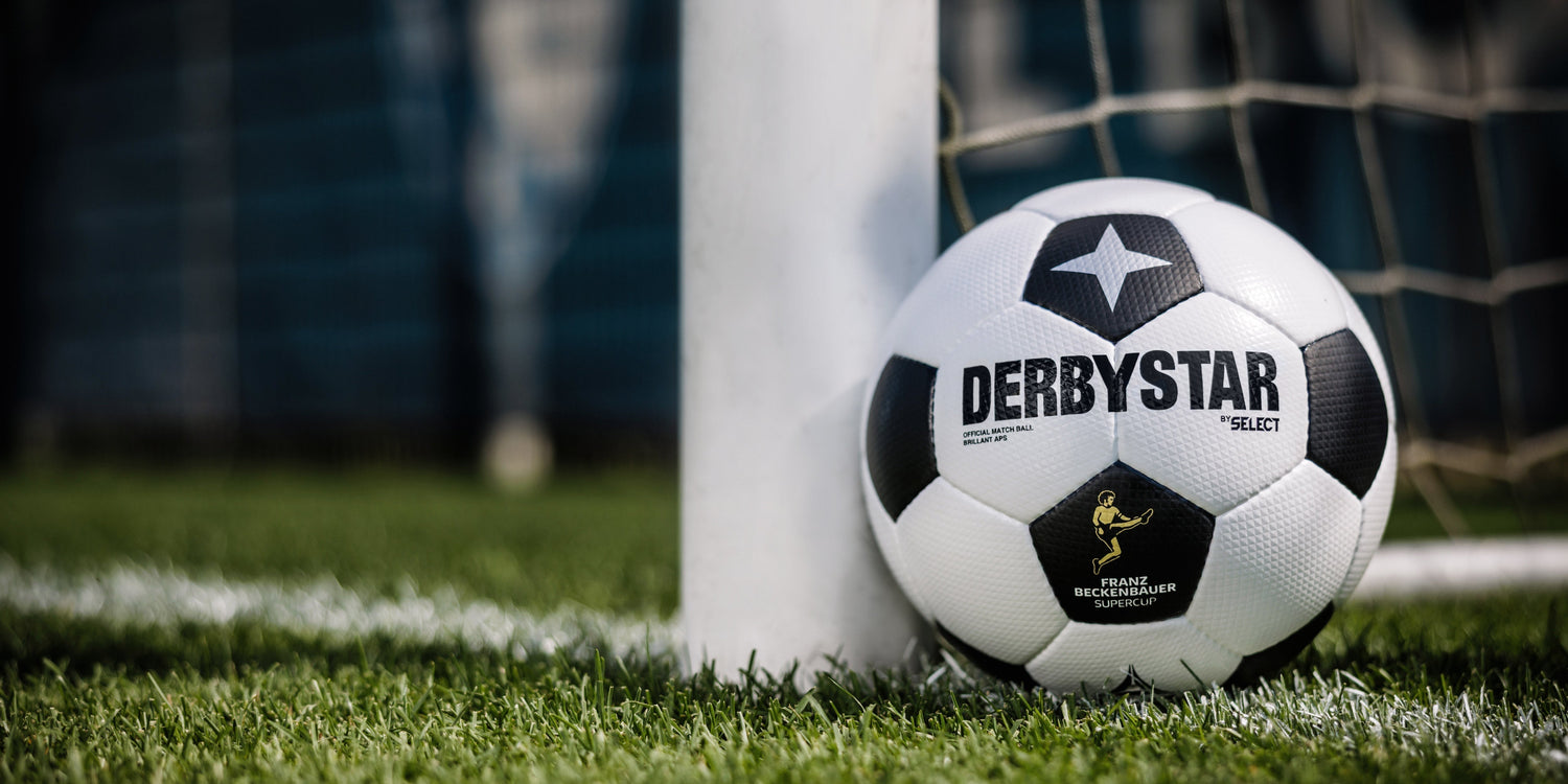 EXKLUSIV UND LIMITIERT: DER OFFIZIELLE SPIELBALL FÜR DEN FRANZ-BECKENBAUER-SUPERCUP 2025